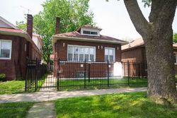 Pre-foreclosure in  S MERRILL AVE Chicago, IL 60617