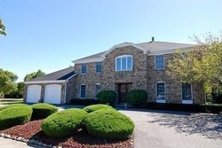 Pre-foreclosure in  LAWRENCE CRES Flossmoor, IL 60422