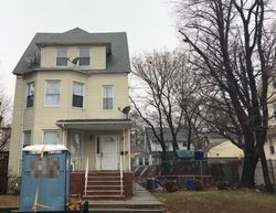 Pre-foreclosure in  RICHELIEU TER Newark, NJ 07106