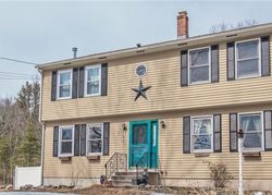 Pre-foreclosure Listing in PLEASANT VIEW DR DAYVILLE, CT 06241