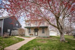 Pre-foreclosure Listing in SMALLEY ST MUSCATINE, IA 52761