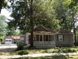 Pre-foreclosure in  34TH ST NE Cedar Rapids, IA 52402