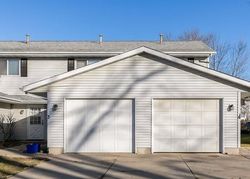 Pre-foreclosure Listing in DALEVIEW DR UNIT 4 MARION, IA 52302