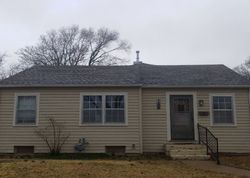 Pre-foreclosure Listing in S 10TH ST SALINA, KS 67401