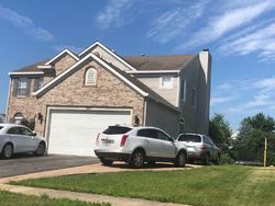 Pre-foreclosure Listing in ROSEBUSH LN OSWEGO, IL 60543