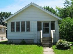 Pre-foreclosure in  MYRTLE ST Waukegan, IL 60085