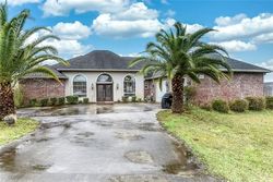 Pre-foreclosure Listing in W GABRIEL SQ LAKE CHARLES, LA 70611