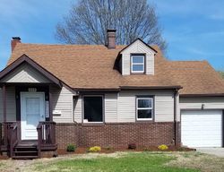 Pre-foreclosure in  WOOD RIVER AVE East Alton, IL 62024