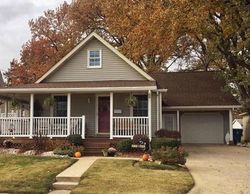 Pre-foreclosure in  VIRDEN ST Alton, IL 62002