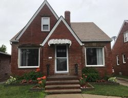 Pre-foreclosure in  BROOKVIEW BLVD Cleveland, OH 44134