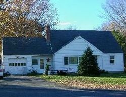 Pre-foreclosure Listing in MIDDLE ST MIDDLETOWN, CT 06457