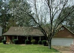 Pre-foreclosure Listing in ELTONWOODS DR JACKSON, MS 39212