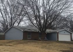 Pre-foreclosure Listing in N GLACIER DR COLUMBIA, MO 65201