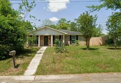 Pre-foreclosure in  5TH AVE Mobile, AL 36611