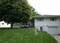 Pre-foreclosure in  HILLSIDE DR Omaha, NE 68114