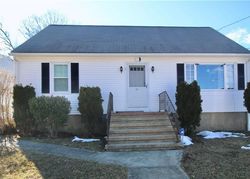 Pre-foreclosure Listing in INDIAN AVE DERBY, CT 06418