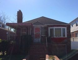 Pre-foreclosure in  W OLIVE ST Long Beach, NY 11561
