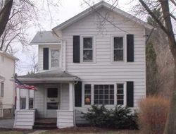 Pre-foreclosure Listing in WALNUT ST LOCKPORT, NY 14094