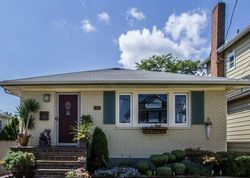 Pre-foreclosure in  HIGH ST Valley Stream, NY 11581