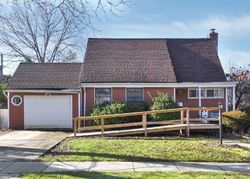 Pre-foreclosure in  COMMANDER AVE Garden City, NY 11530