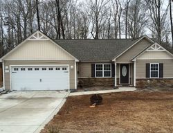Pre-foreclosure Listing in LITTLE ROXY CT JACKSONVILLE, NC 28540