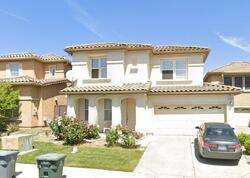 Pre-foreclosure in  VILLAGGIO CIR Vacaville, CA 95688