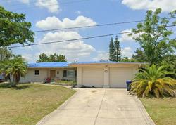 Pre-foreclosure in  N LAKE DR Sarasota, FL 34232
