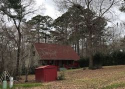 Pre-foreclosure Listing in N LAKE DR SANDERSVILLE, GA 31082