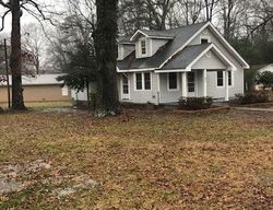Pre-foreclosure in  WALLACE RD Spartanburg, SC 29307