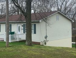 Pre-foreclosure Listing in E 1ST AVENUE EXT DERRY, PA 15627