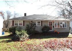 Pre-foreclosure Listing in FOUNTAIN TER NEW HAVEN, CT 06515