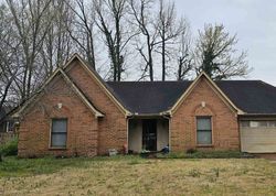 Pre-foreclosure in  GERMANSHIRE LN Memphis, TN 38125