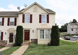 Pre-foreclosure in  ORCHARD VIEW RD Reading, PA 19606
