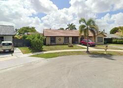 Pre-foreclosure in  SW 46TH TER Miami, FL 33175