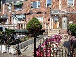 Pre-foreclosure Listing in 43RD ST WOODSIDE, NY 11377