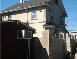 Pre-foreclosure in  TOMPKINS AVE Staten Island, NY 10305