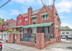 Pre-foreclosure in  STRATFORD AVE Bronx, NY 10472