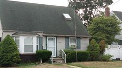 Pre-foreclosure in  MIRABELLE AVE Westbury, NY 11590