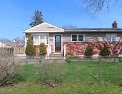 Henderson Pl, Brentwood NY