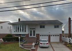 Pre-foreclosure Listing in BERTHA DR BALDWIN, NY 11510