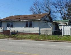 Pre-foreclosure in  E 28TH ST Chattanooga, TN 37407