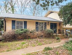 Pre-foreclosure in  LANSDOWNE RD Charlotte, NC 28270