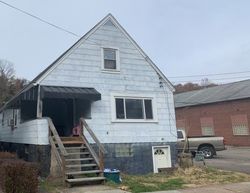 Pre-foreclosure in  MCKINLEY AVE East Vandergrift, PA 15629