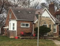 Pre-foreclosure in  ROBSON ST Detroit, MI 48235