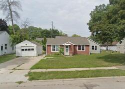 Pre-foreclosure in  LARSCHEID ST Green Bay, WI 54302