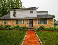  Cumberbach St, Wyandanch NY