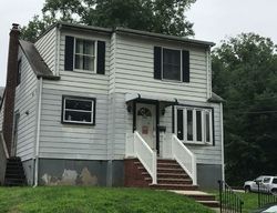 Pre-foreclosure Listing in BRUCE ST RIDGEFIELD, NJ 07657