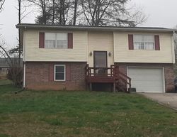 Pre-foreclosure Listing in JOHNNIE BUD LN COOKEVILLE, TN 38501