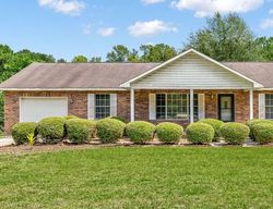 Pre-foreclosure Listing in MITTON RD MONCKS CORNER, SC 29461