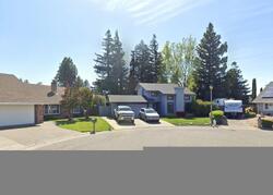 Pre-foreclosure in  MOSSWOOD LN Dixon, CA 95620